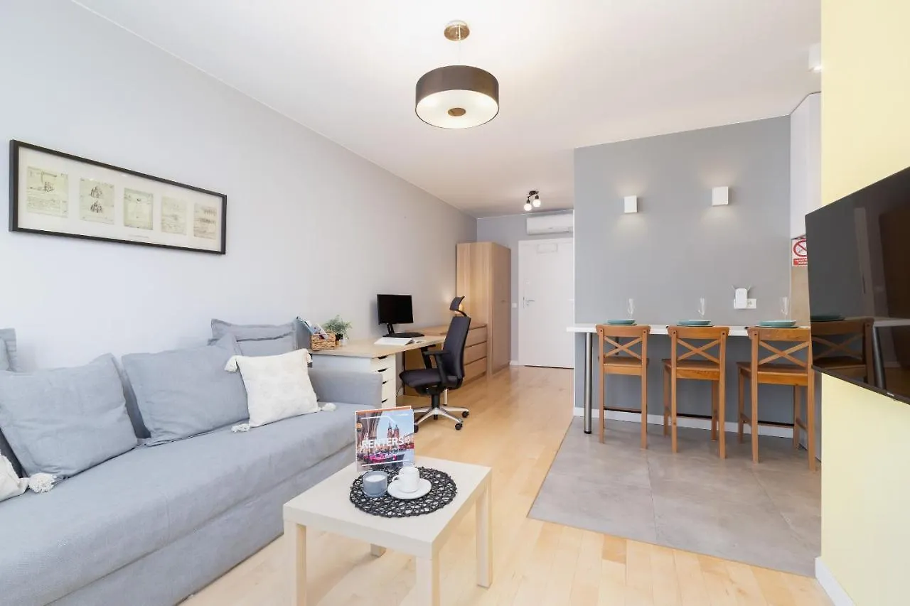 Solna Apartment With Parking Cracow By Noclegi Renters Krakow Poland