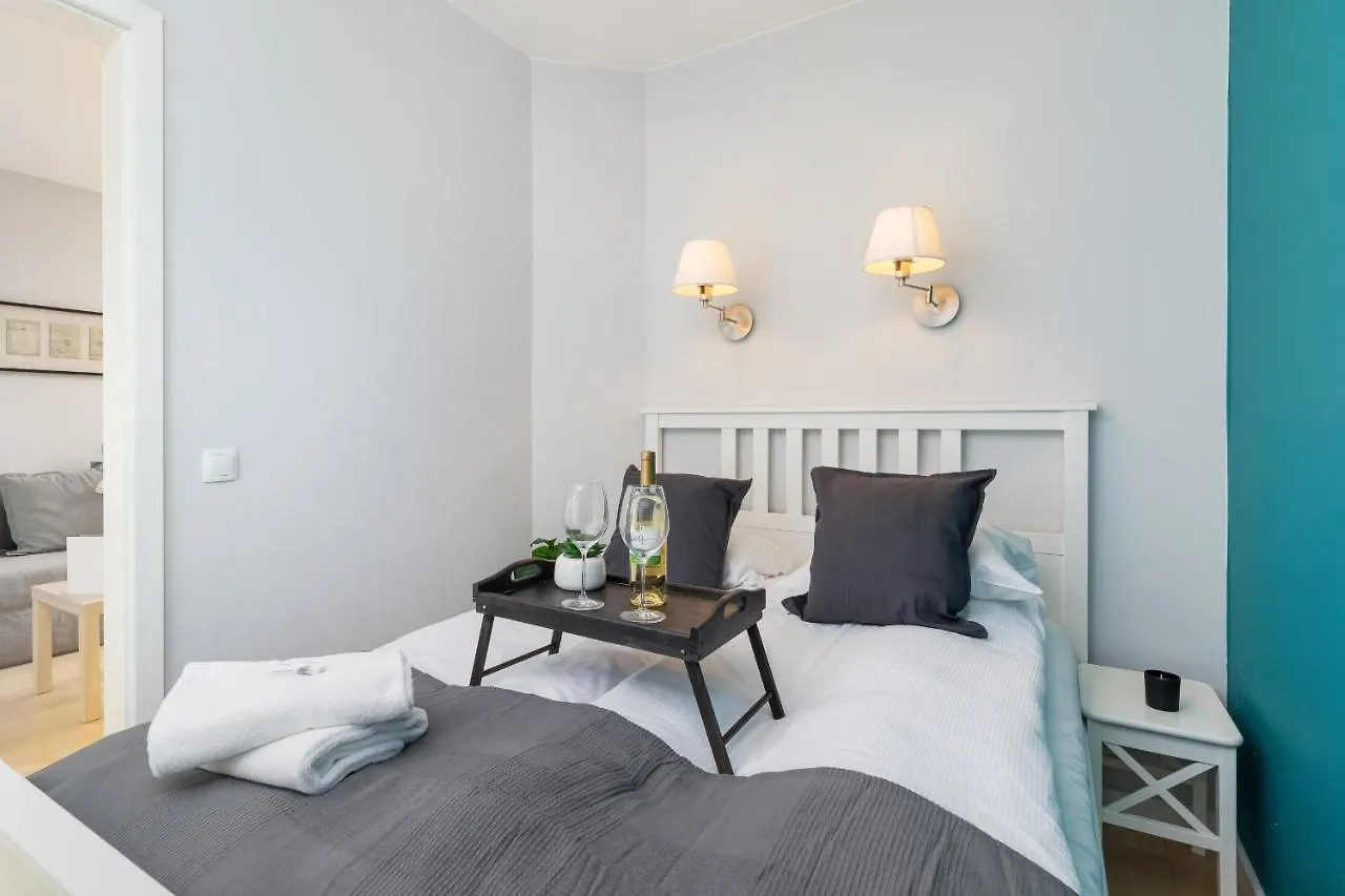 Solna Apartment With Parking Cracow By Noclegi Renters Krakow 0*,  Poland