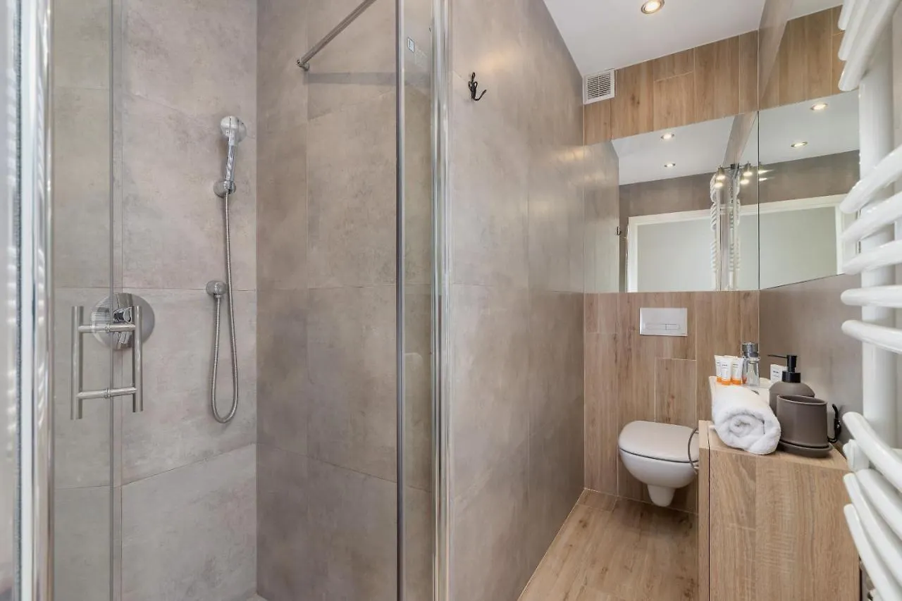 Solna Apartment With Parking Cracow By Noclegi Renters Krakow Poland