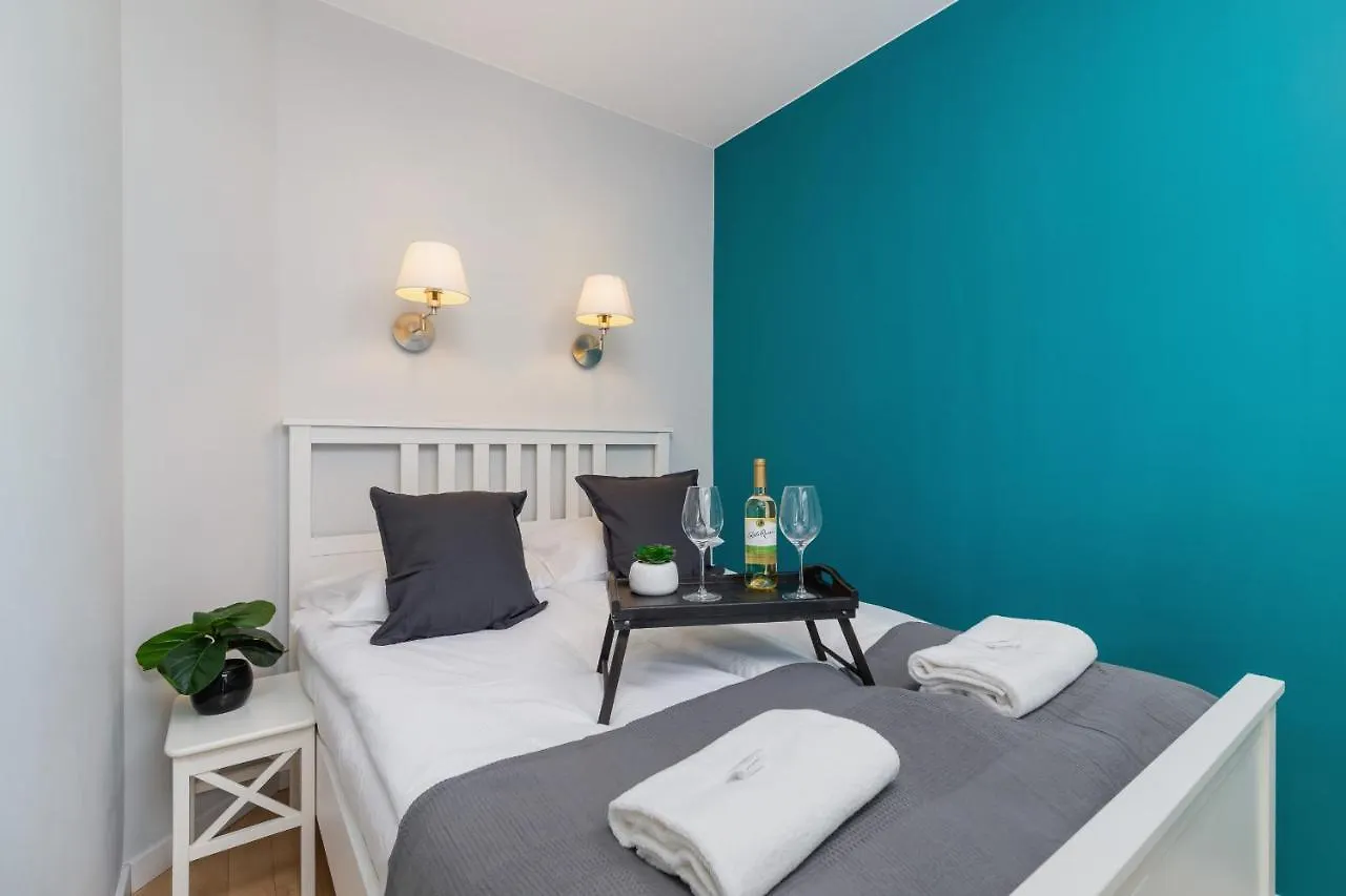 Solna Apartment With Parking Cracow By Noclegi Renters Cracovia