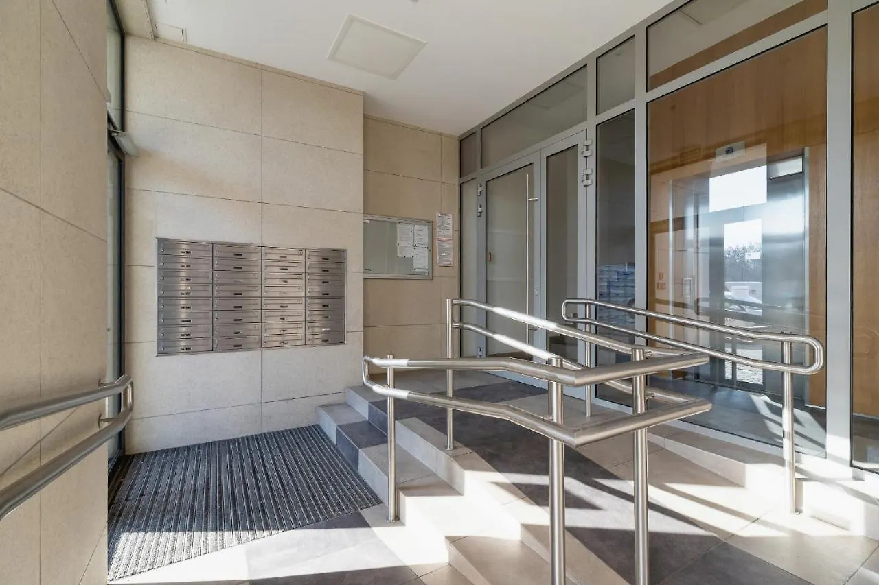 Solna Apartment With Parking Cracow By Noclegi Renters Cracovia